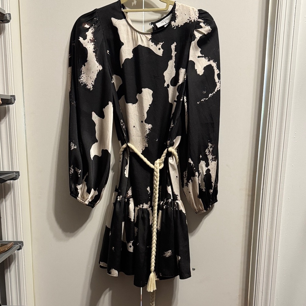 Alexis Black and Cream Dress